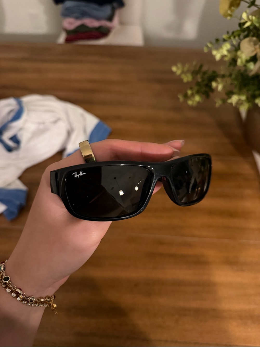 Ray-Ban Men’s Black Wraparound Sunglasses